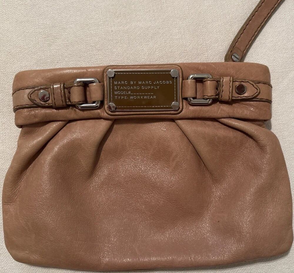 Marc By Marc Jacob’s standard supply Leather wristlet/Purse